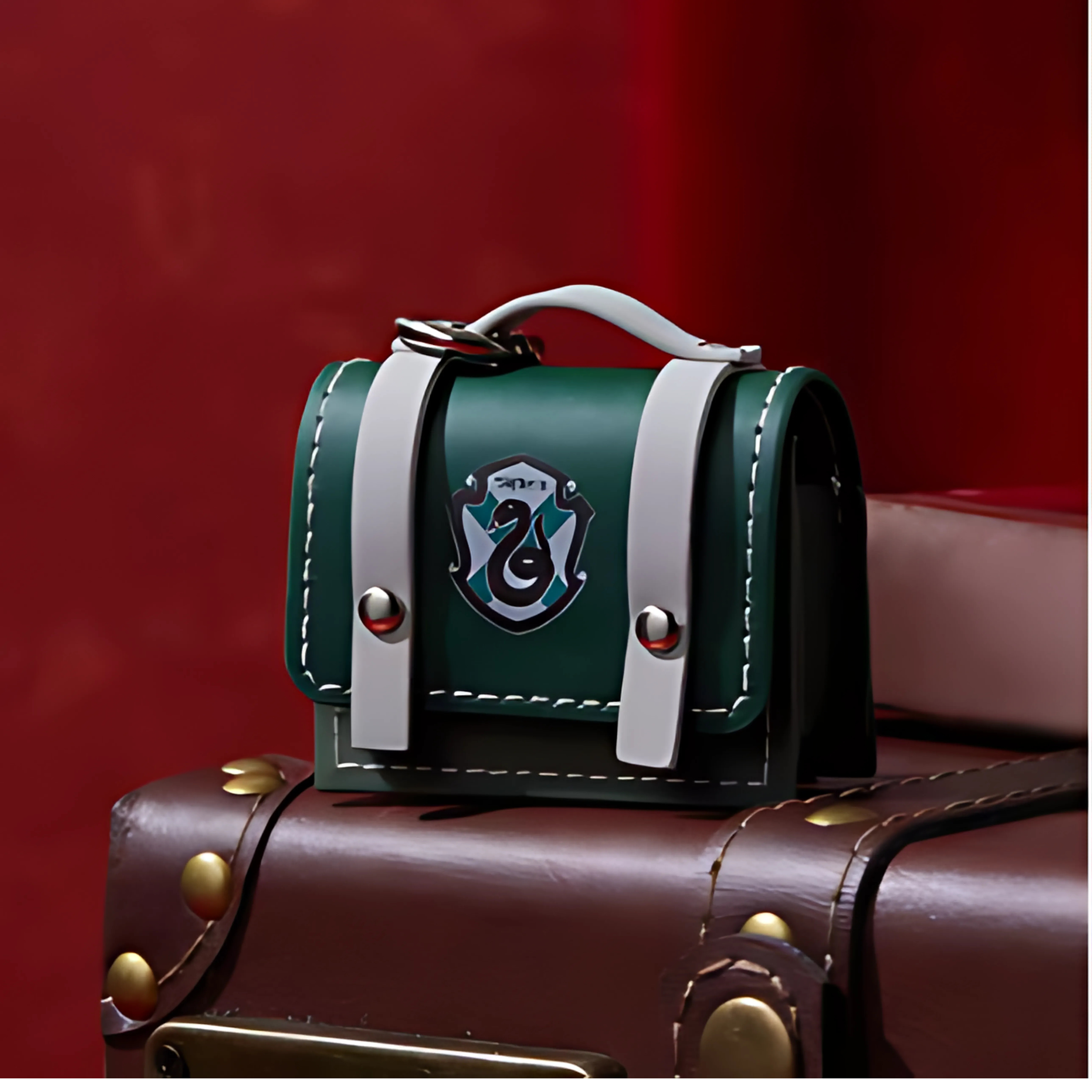 Étui en cuir pour Airpods de la maison de Poudlard